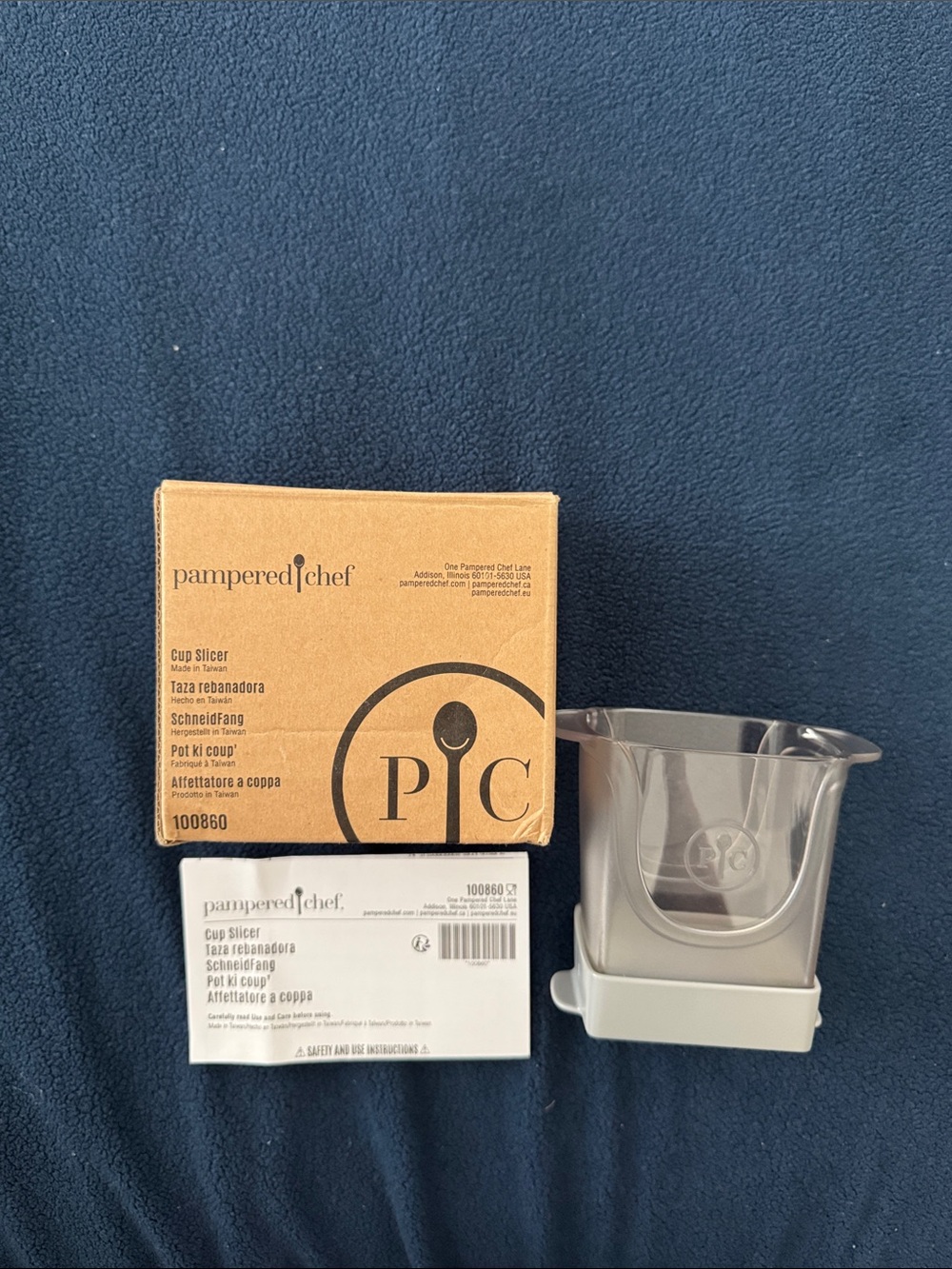 Pampered Chef Cup Slicer in Clear/Grey